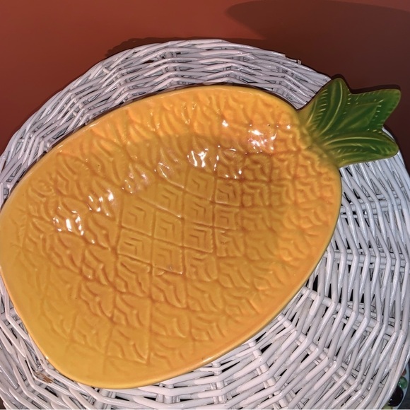 Y2K Ceramic Pineapple Serving Dish Tray Home Decor Mint Condition - Picture 4 of 8